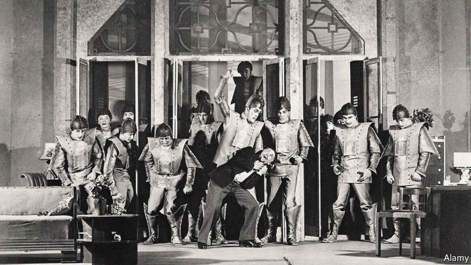 Photograph Theatre Guild touring company’s 1928–1929 production of R.U.R. by Karel Čapek and “R.U.R” foreshadowed fears about artificial intelligence